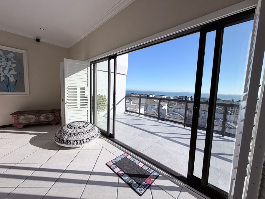 2 Bedroom Property for Sale in Big Bay Western Cape
